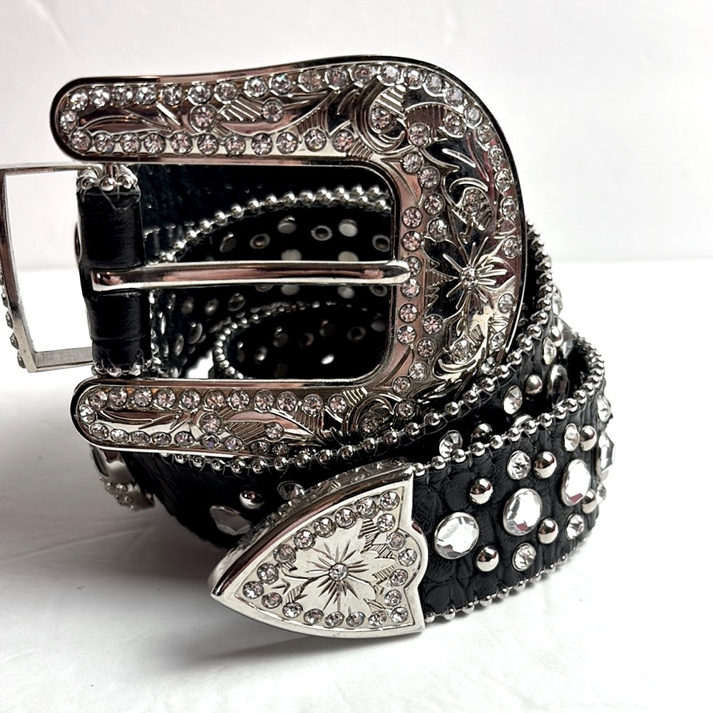 Stylish rhinestone skeleton studded belt with silver buckle leather Size ML